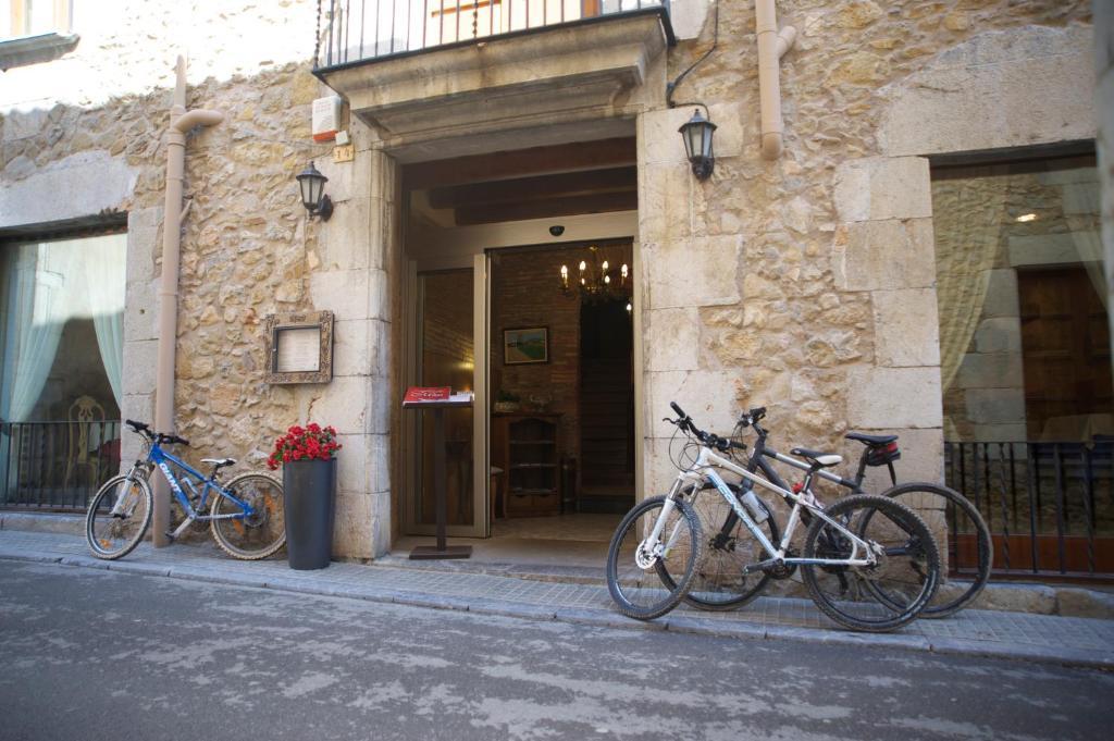 Hotel Fonda Mitja Torroella de Montgrí Zewnętrze zdjęcie