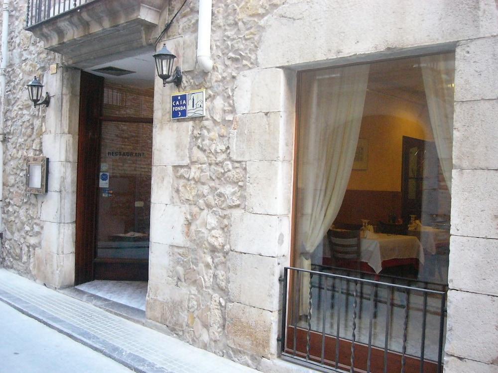Hotel Fonda Mitja Torroella de Montgrí Zewnętrze zdjęcie